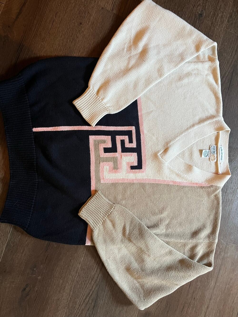 Vintage IZOD Club Women's M Cotton Geometric Colorblock V-Neck Sweater